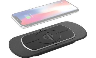 Scosche UQ01 MagicMount Qi wireless charging kit with universal vehicle mount